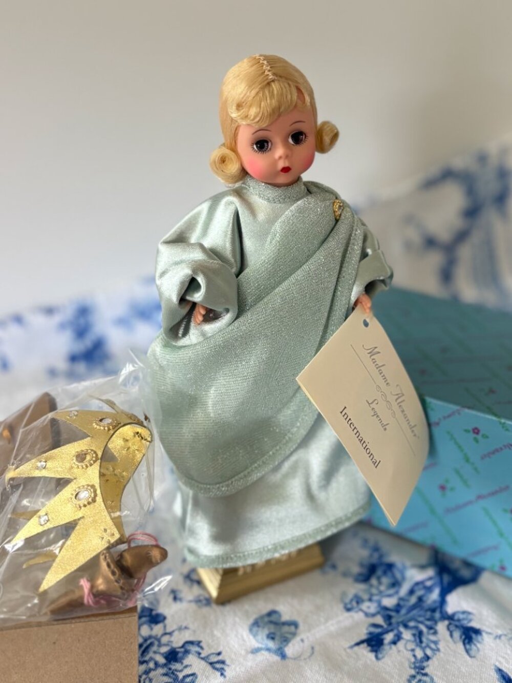 1997 ~ United States :: Statue of Liberty ~ Mme Alexander 8” Doll MIB
